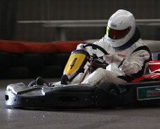 INDOOR KARTING 16 MIN