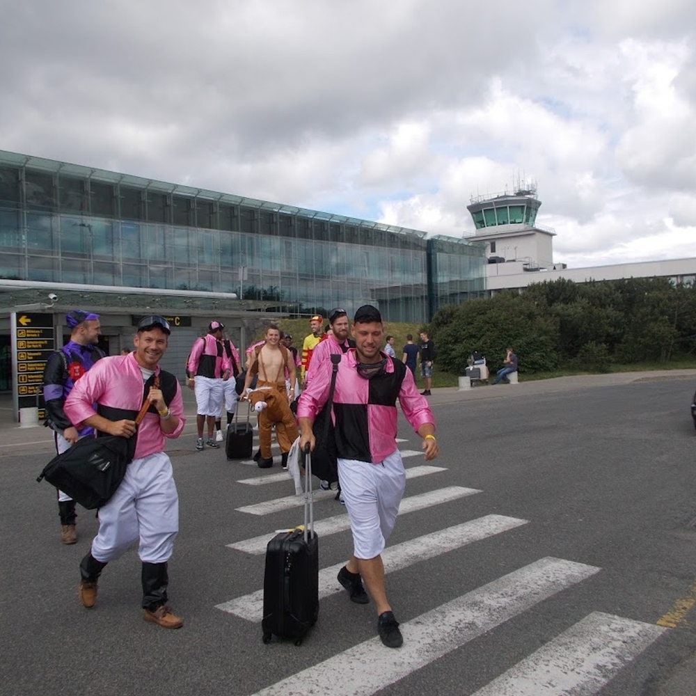 Minibus Transfer FROM the Airport - Meet & Greet in Riga for Stag Party